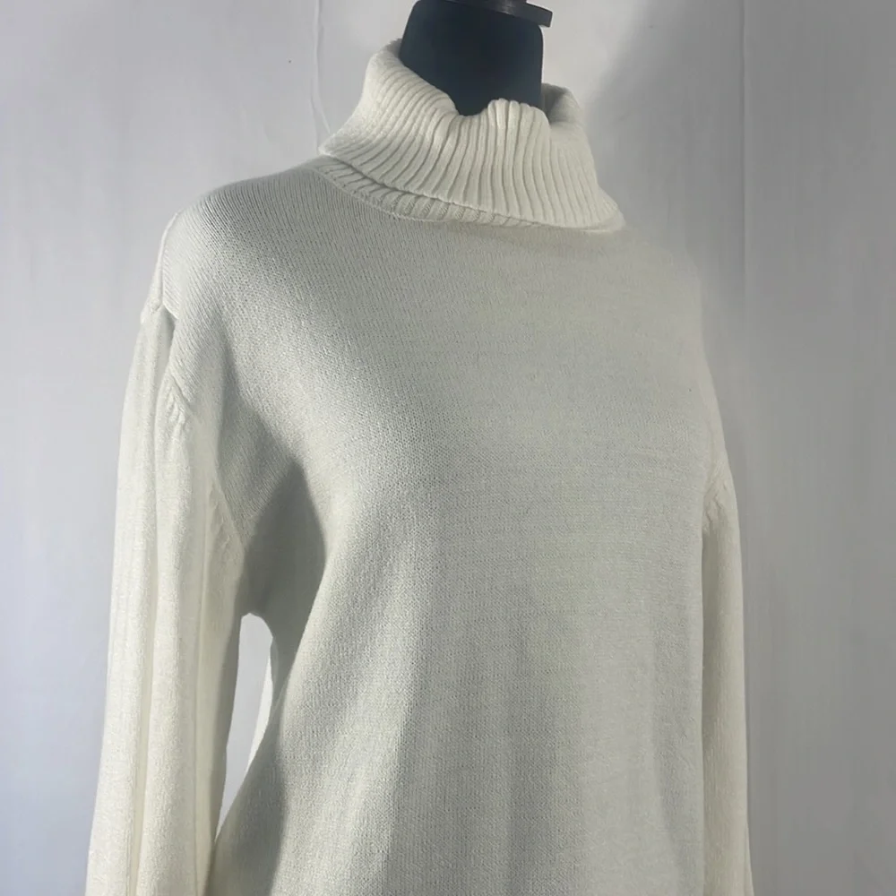 White Mid length white turtleneck sweater dress,Size XL - Picture 11 of 12